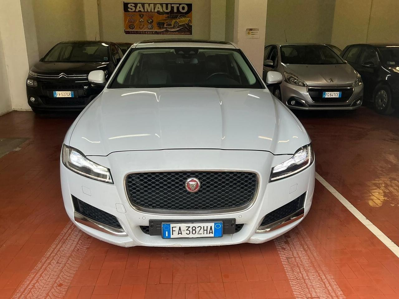 Jaguar XF 3.0 D V6 300CV AUT.PORTFOGLIO