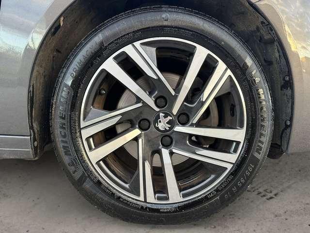 Peugeot 208 1.5 bluehdi Allure Pack s&s 100cv