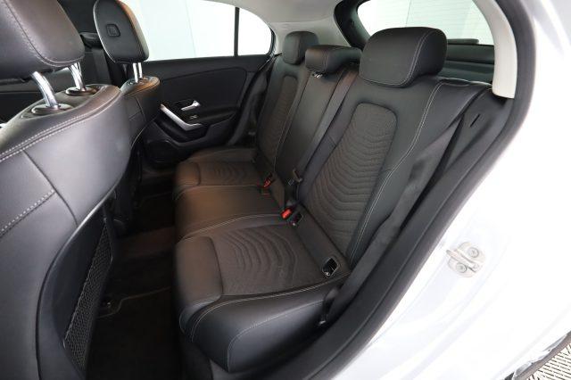 MERCEDES-BENZ A 180 A 180 d Automatic Progressive Advanced
