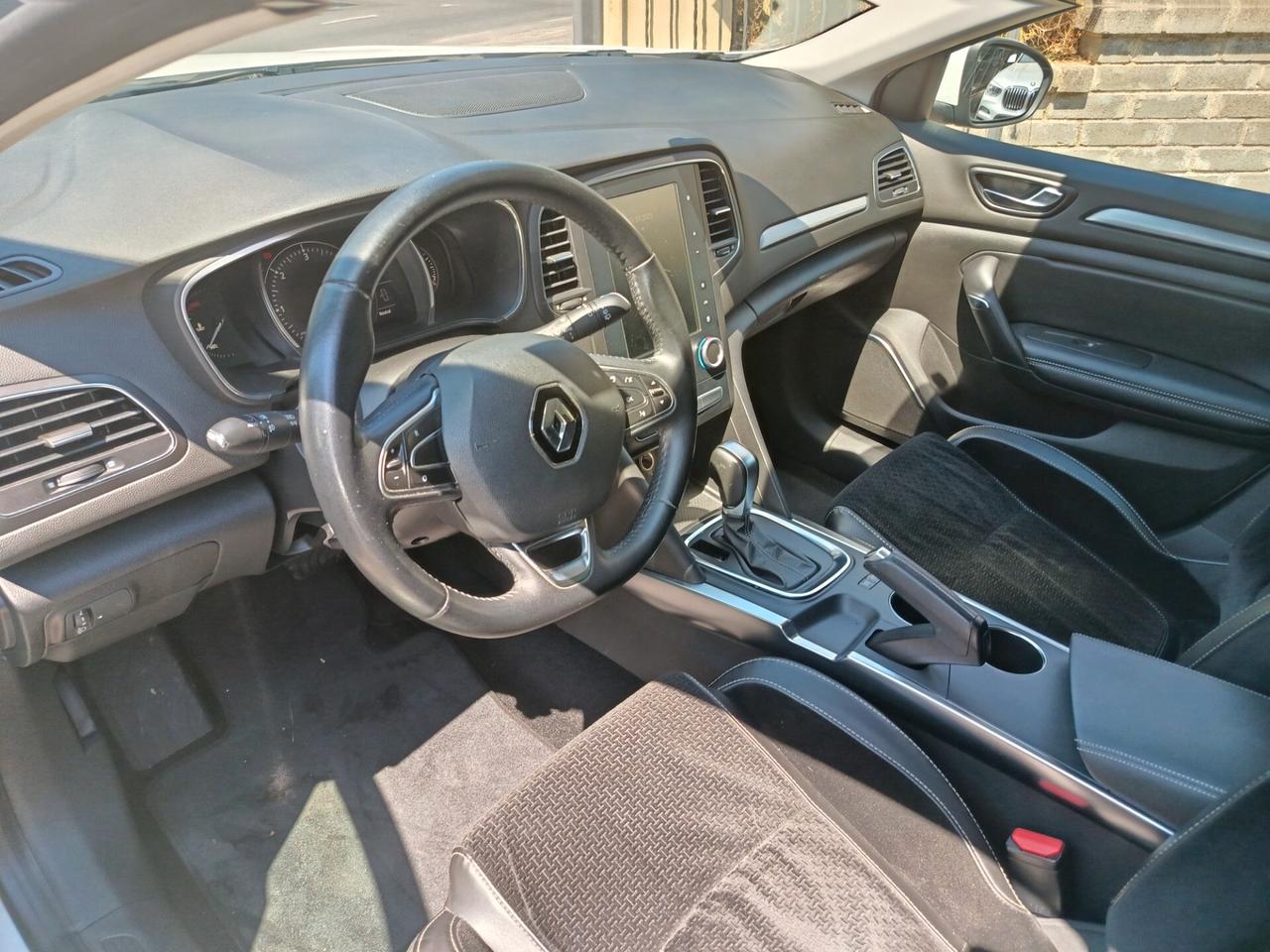 Renault Megane Mégane dCi 8V 110 CV EDC Energy Intens