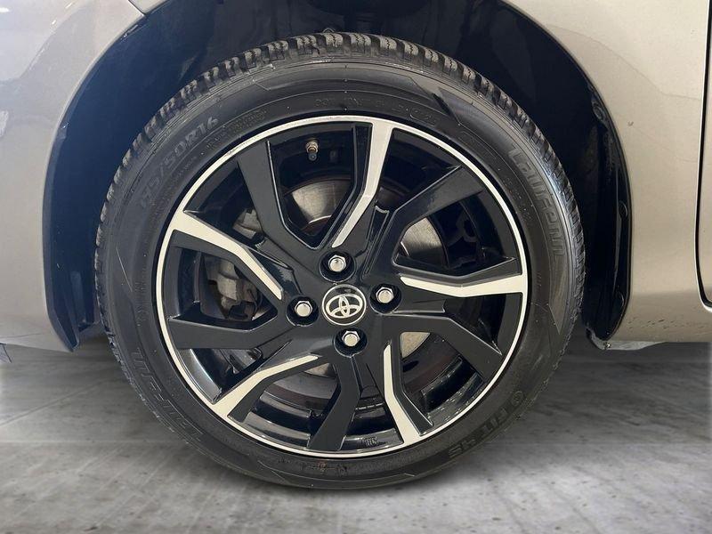 Toyota Yaris Yaris 5p 1.5h Style my16