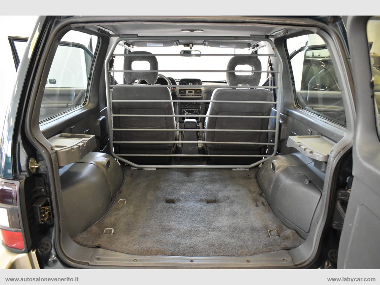 MITSUBISHI Pajero 2.5 TDI 3p. GLX Autocarro