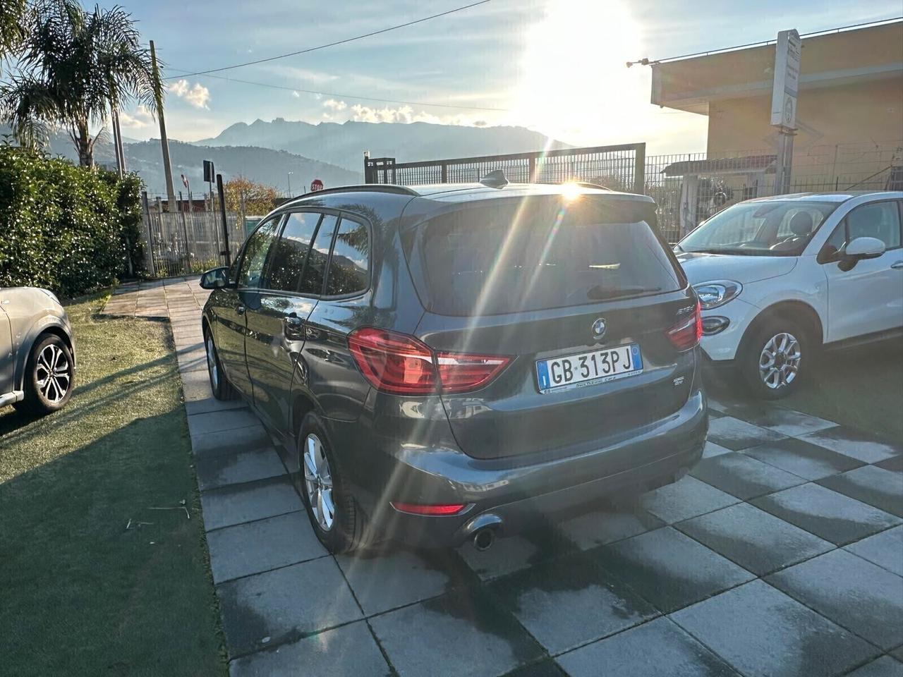 Bmw Serie 2 Gran Tourer 216d 1.5 116CV 7 POSTI FARI FULL LED- AUTOMATICA 2020