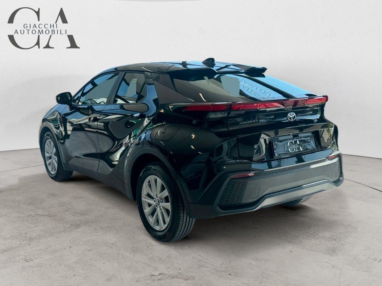 Toyota C-HR 1.8 hev Active fwd e-cvt
