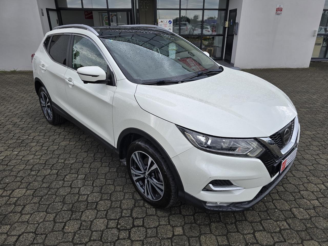 Nissan Qashqai 1.5 dCi N-Connecta|TETTO PANO