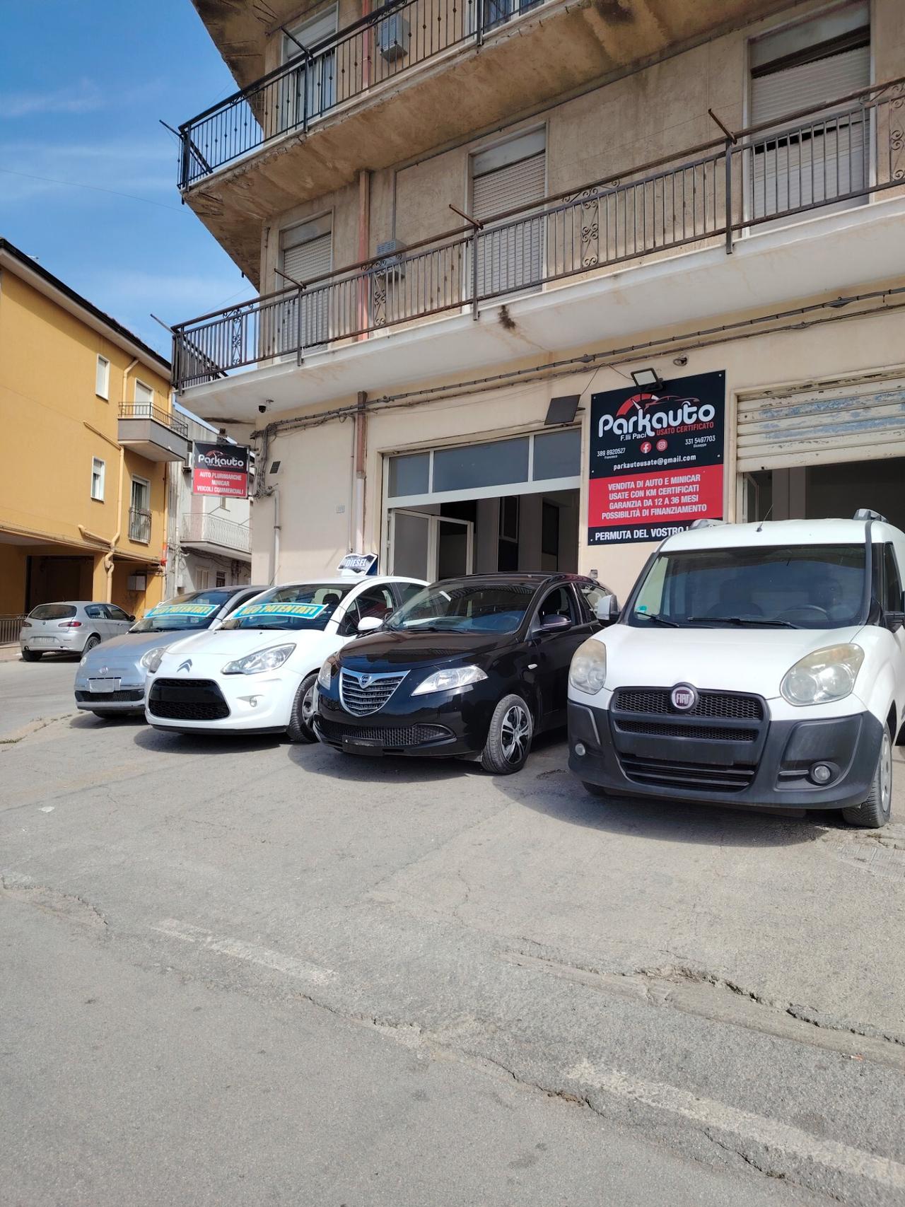 Lancia Ypsilon 1.2 69 CV 5 porte Elefantino