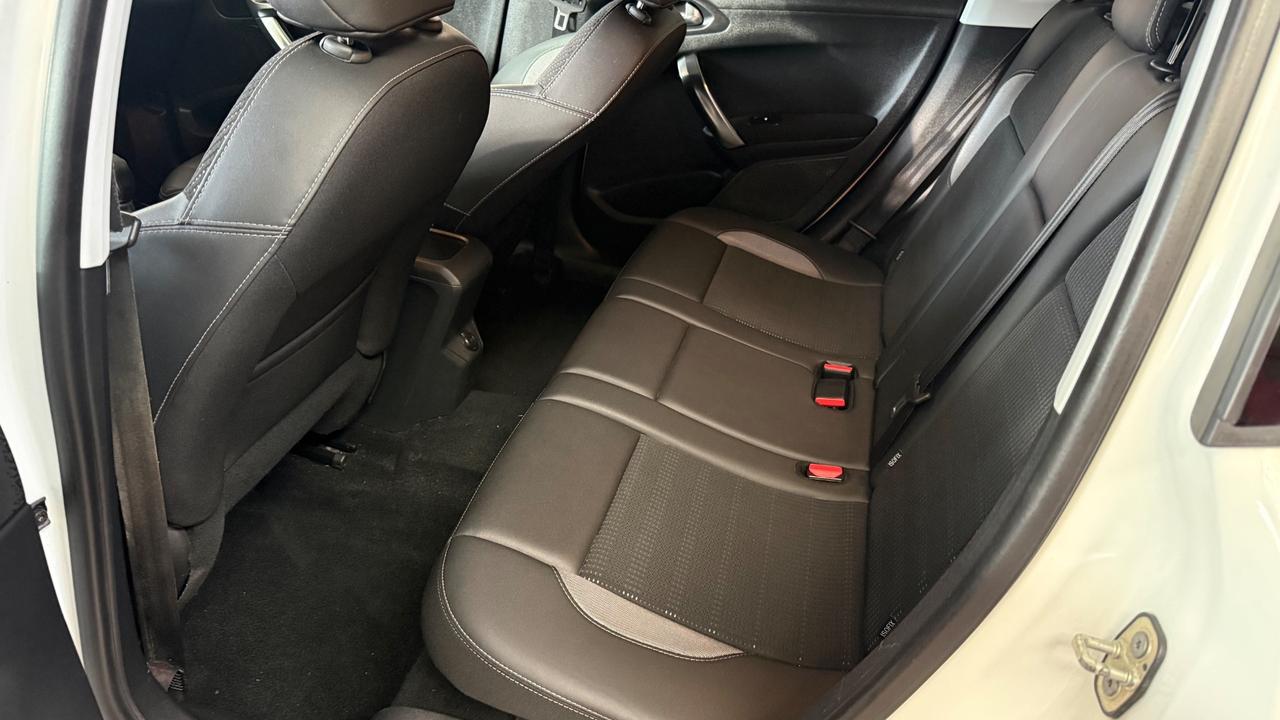 Peugeot 2008 110 S&S Allure