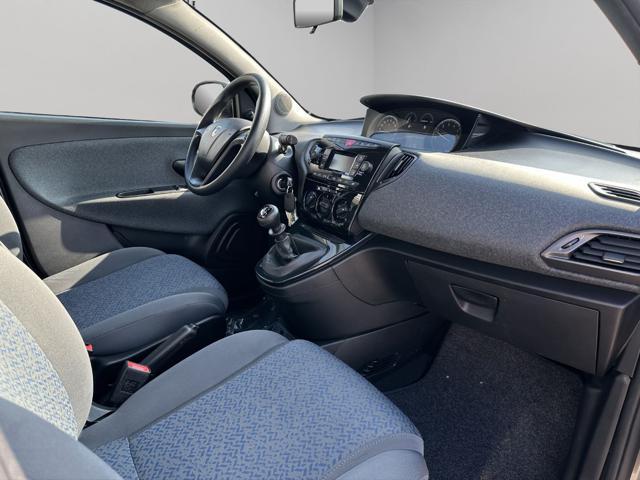 LANCIA Ypsilon 1.0 FireFly 5 porte S&S Hybrid Ecochic Silver