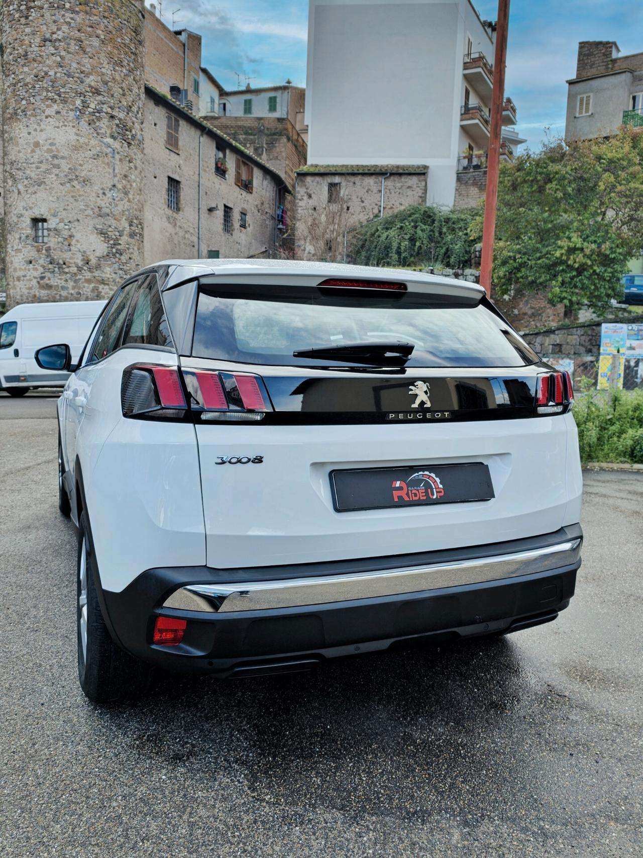 Peugeot 3008 130cv EAT8 Business