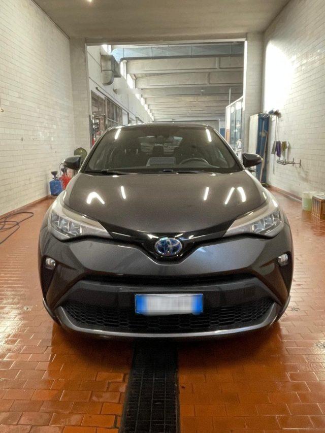 TOYOTA C-HR 1.8 Hybrid E-CVT Business