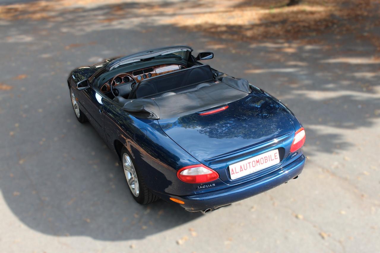Jaguar XK * Sapphire Blue* Service completo*