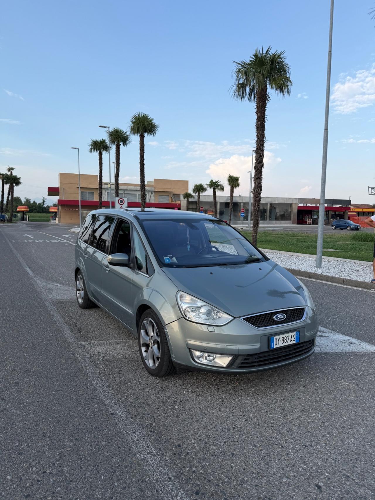 Ford Galaxy 2.0 TDCi 140 CV 6tr. Ghia DPF