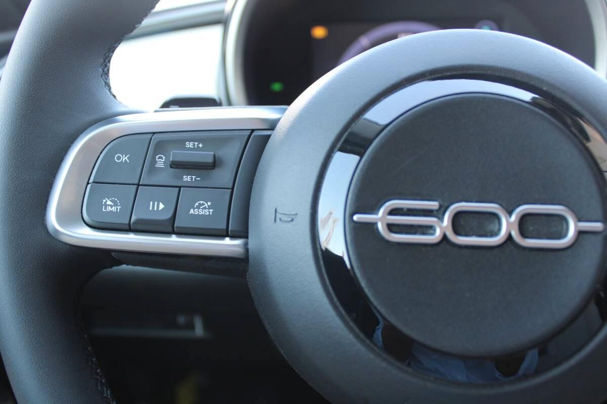 Fiat 600 1.2 hybrid La Prima 110cv AUTOMATICA