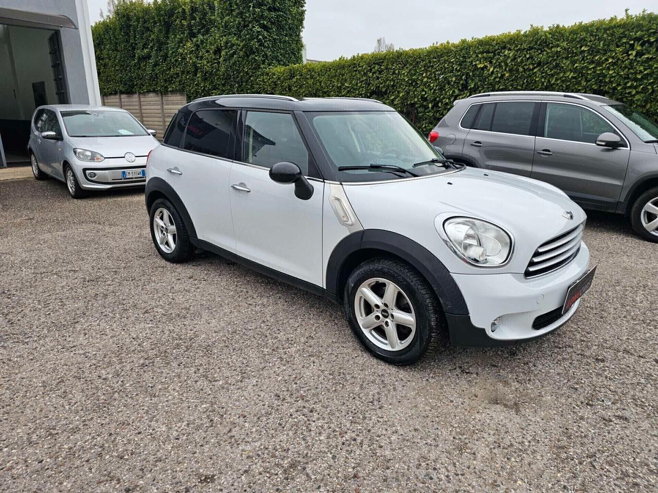 Mini Cooper D Countryman Mini 1.6 Cooper D Countryman Neopatentati