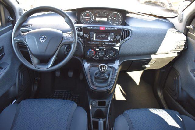 LANCIA Ypsilon 1.0 FireFly 5 porte S&S Hybrid Ecochic Silver
