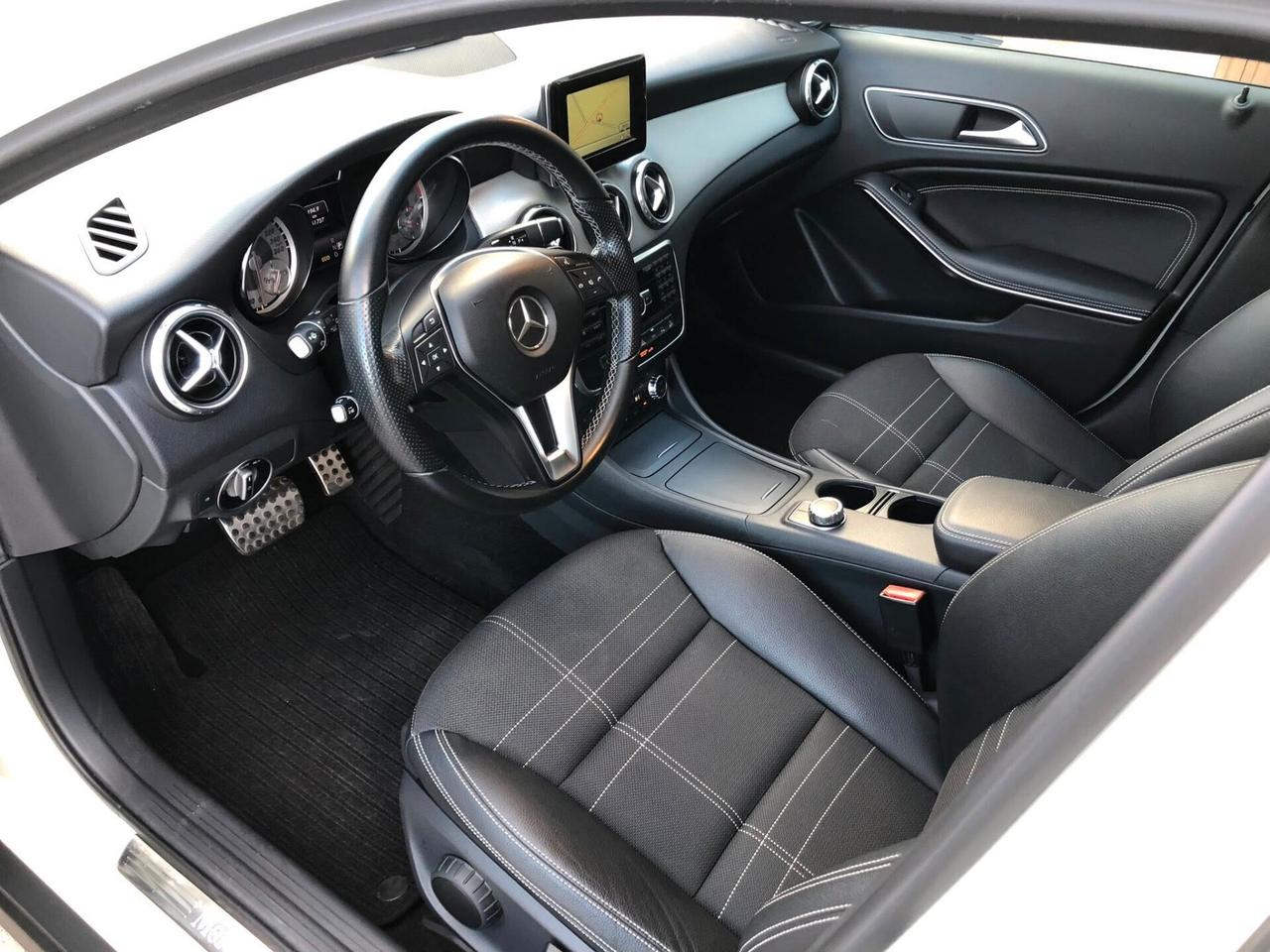 Mercedes-benz GLA 200 CDI A 4Matic Premium 2014