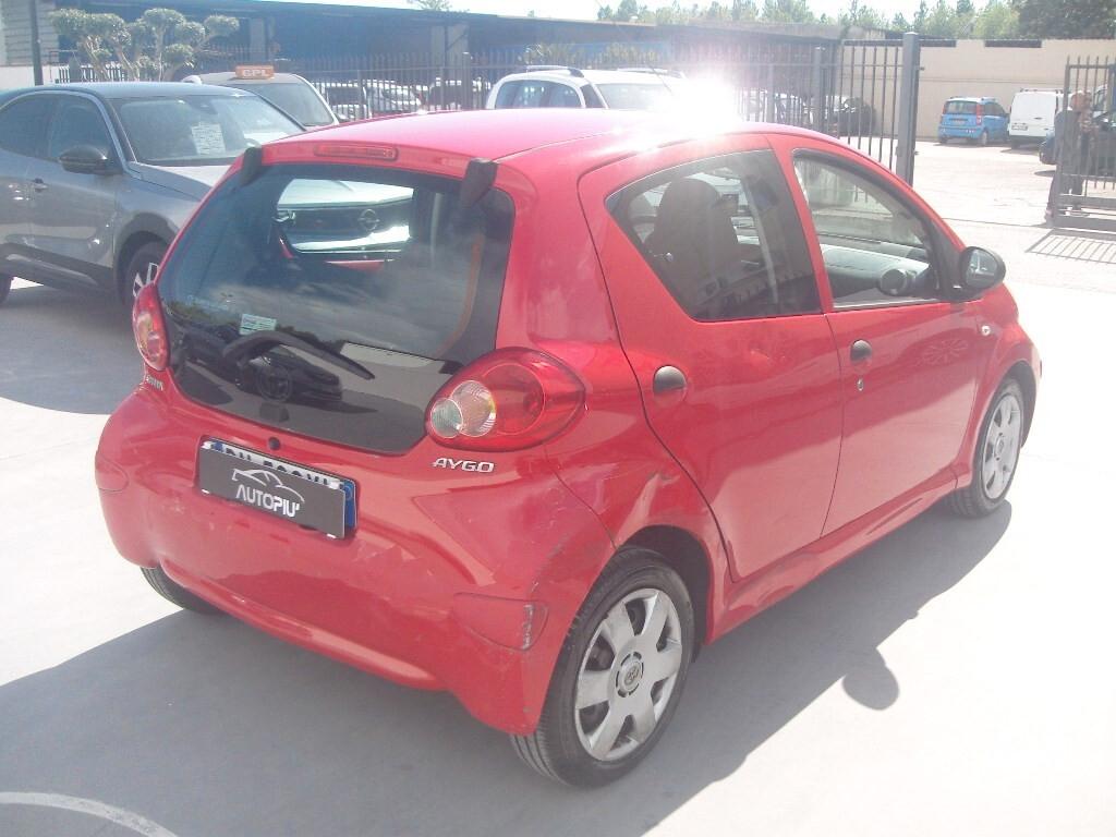 Toyota Aygo 1.0 12V VVT-i 5 porte Sol - 2008