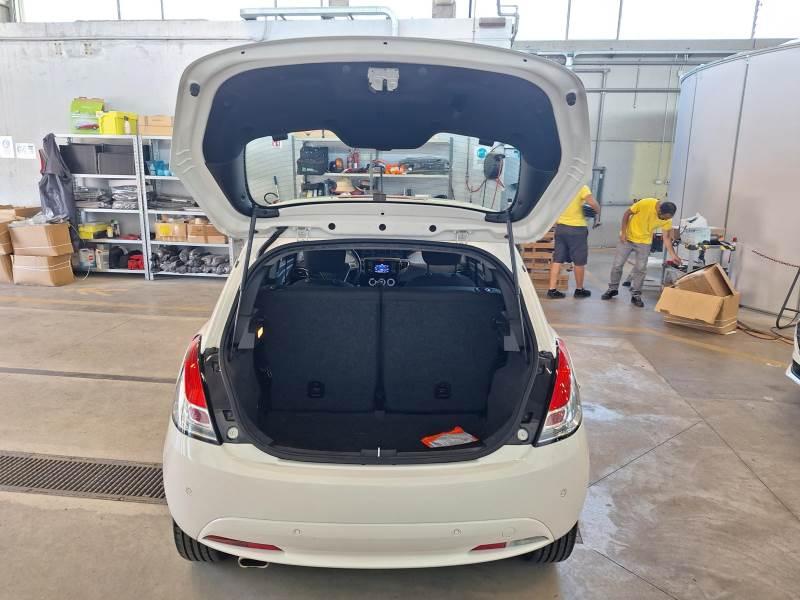 Lancia Ypsilon 5 Porte Ypsilon 1.0 firefly hybrid Gold s&s 70cv