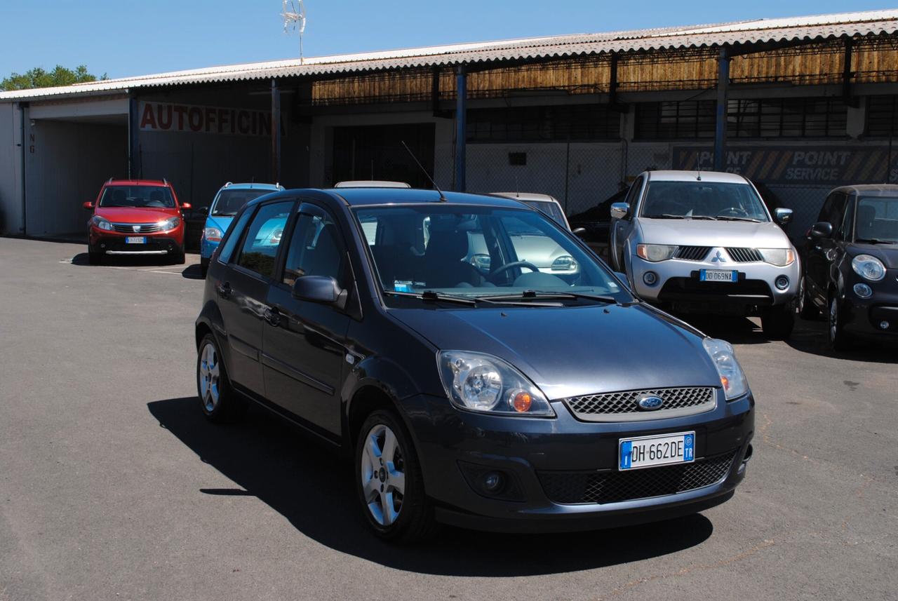 FORD FIESTA 1.2 75 CV OK NEOPATENTATI