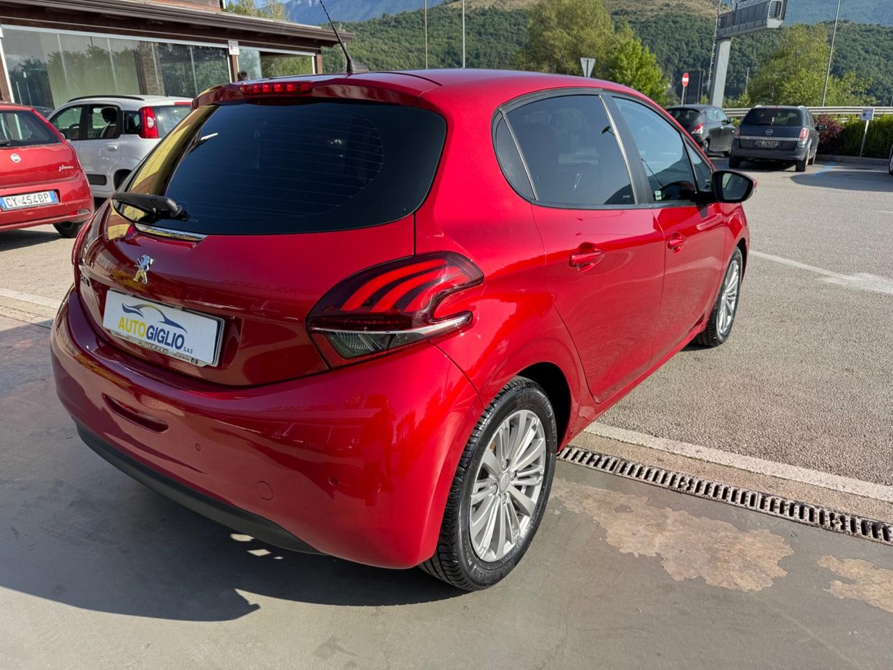 Peugeot 208 BlueHDi 100 5 porte GT Line