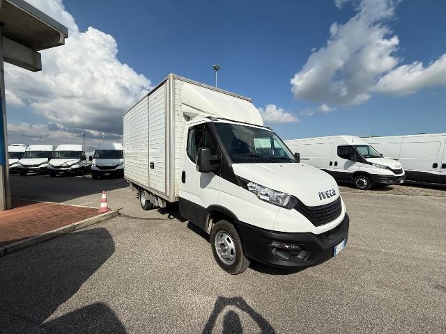 IVECO DAILY 35C14H BOX + SPONDA