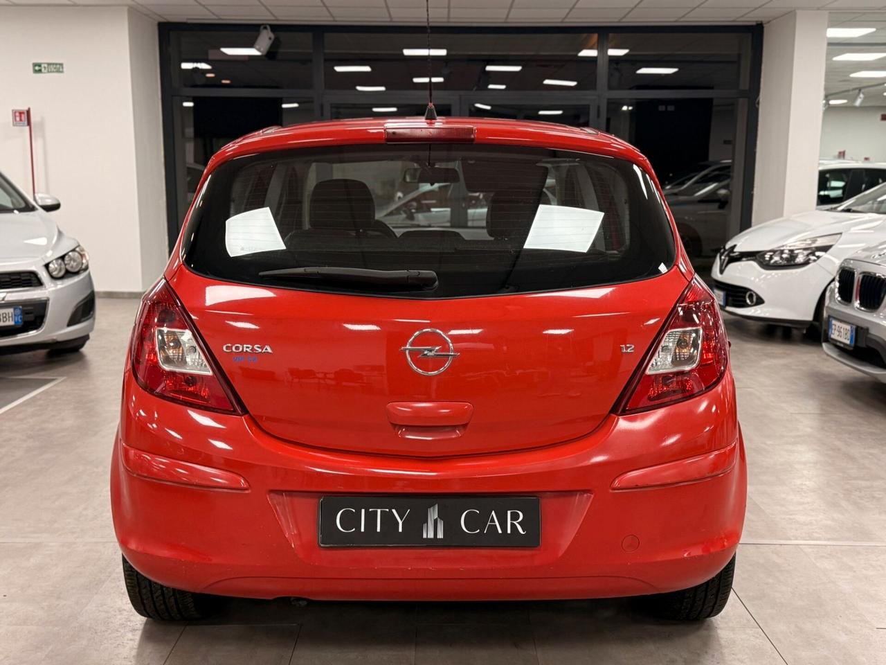 Opel Corsa 1.2 5 porte Cosmo