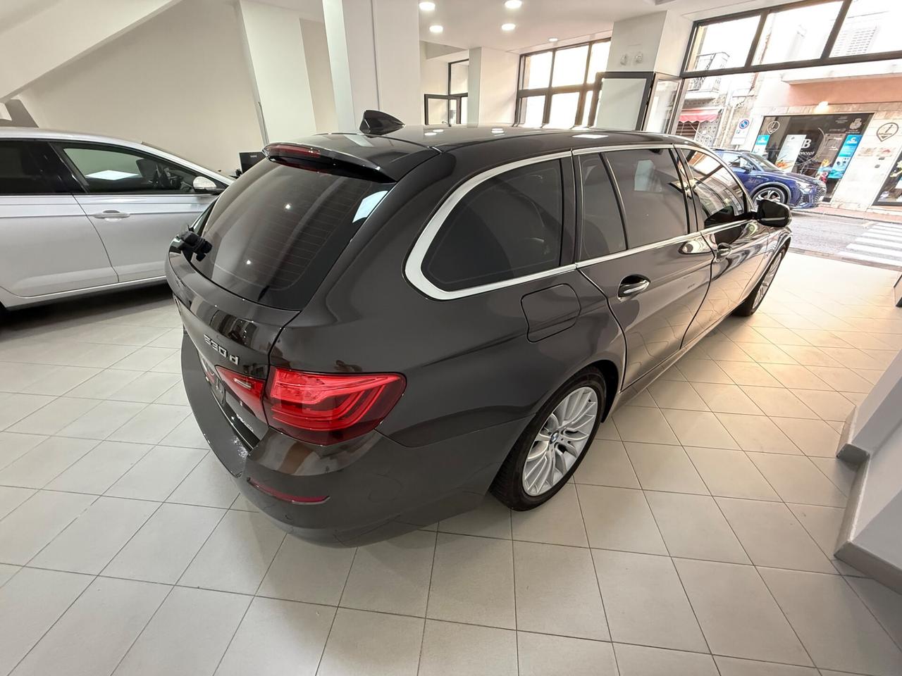 BMW 530d xDRIVE 258CV TOURING LUXURY