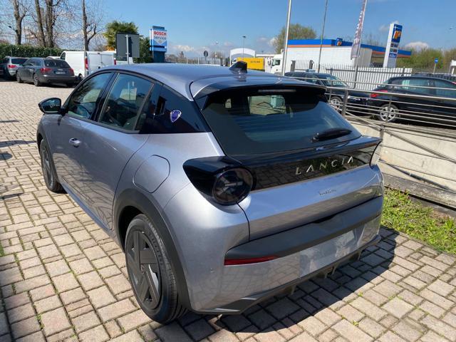 LANCIA Ypsilon Hybrid e-DCT