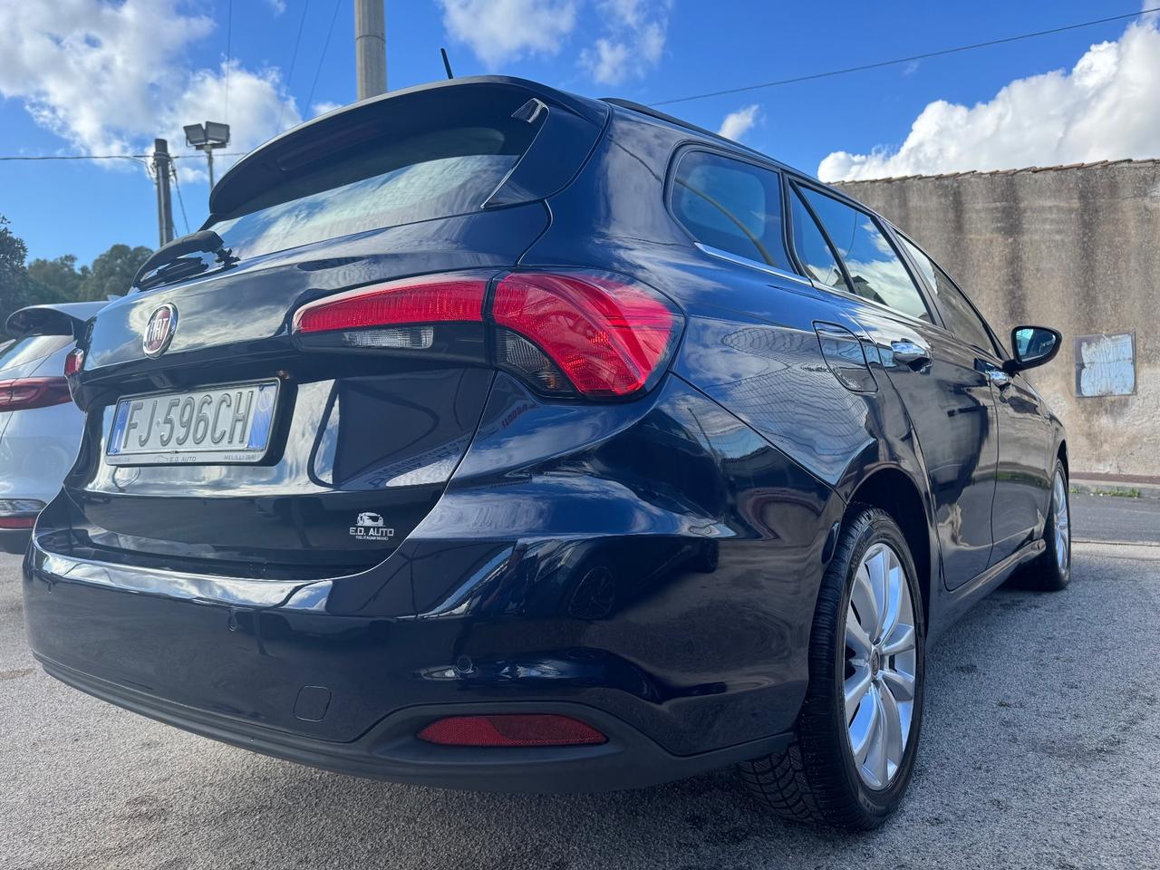 Fiat Tipo 1.6 Mjt S&S DCT SW Lounge