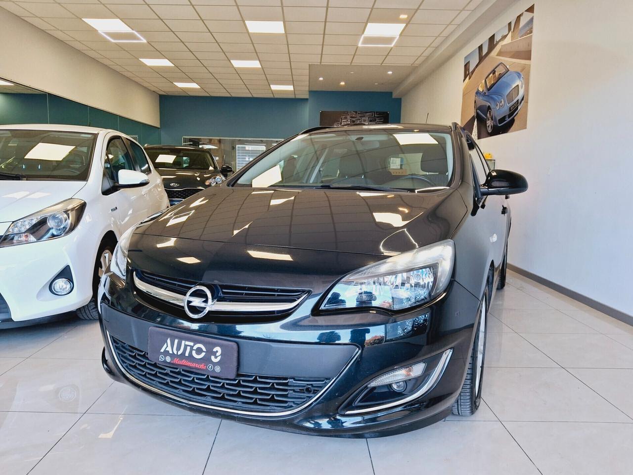 Opel Astra 1.4 Turbo 140CV Sports Tourer GPL Tech Cosmo