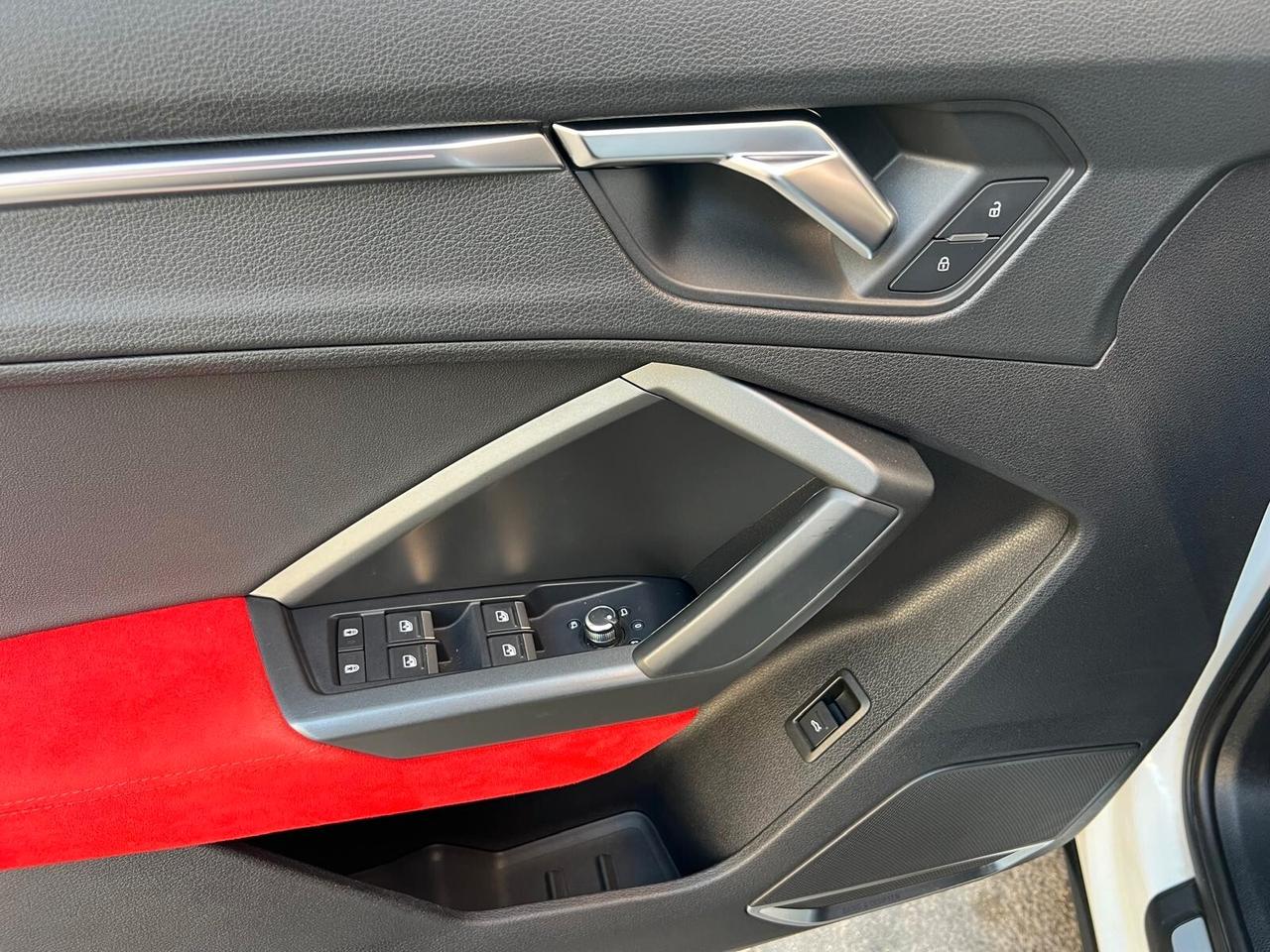 AUDI RSQ3 SPB 2.5 S-TRONIC S-LINE QUATTRO 400CV TETTO PELLE NAVI ANNO 2021