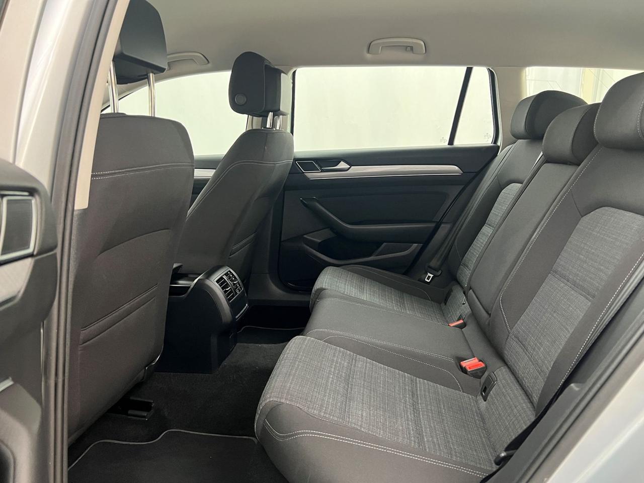 VOLKSWAGEN Passat VIII 2019 Variant Passat Variant 2.0 tdi Business 122cv dsg