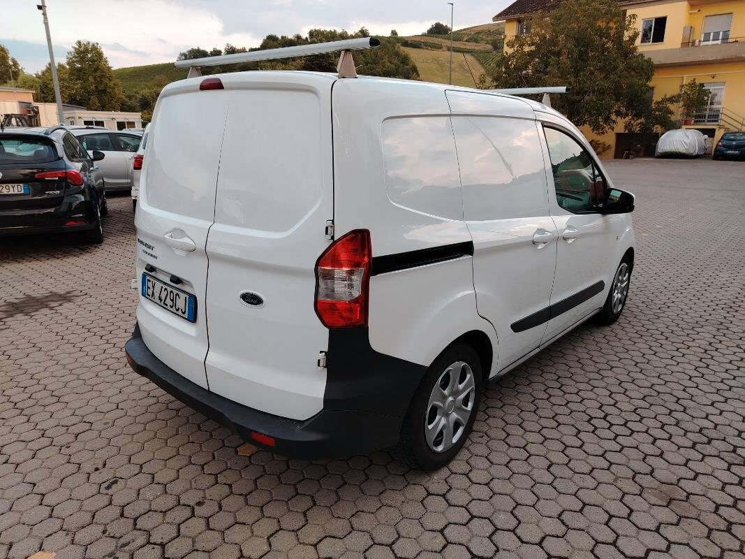 Ford Transit Courier 1.5 tdci 75cv Trend E5