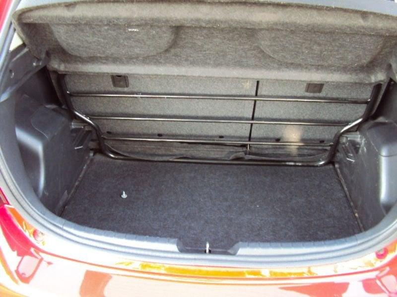 Toyota Yaris 1.5 Hybrid 5 porte Cool Autocarro