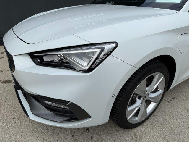 SEAT Leon 1.4 e-HYBRID DSG FR LED Camera Park Assist