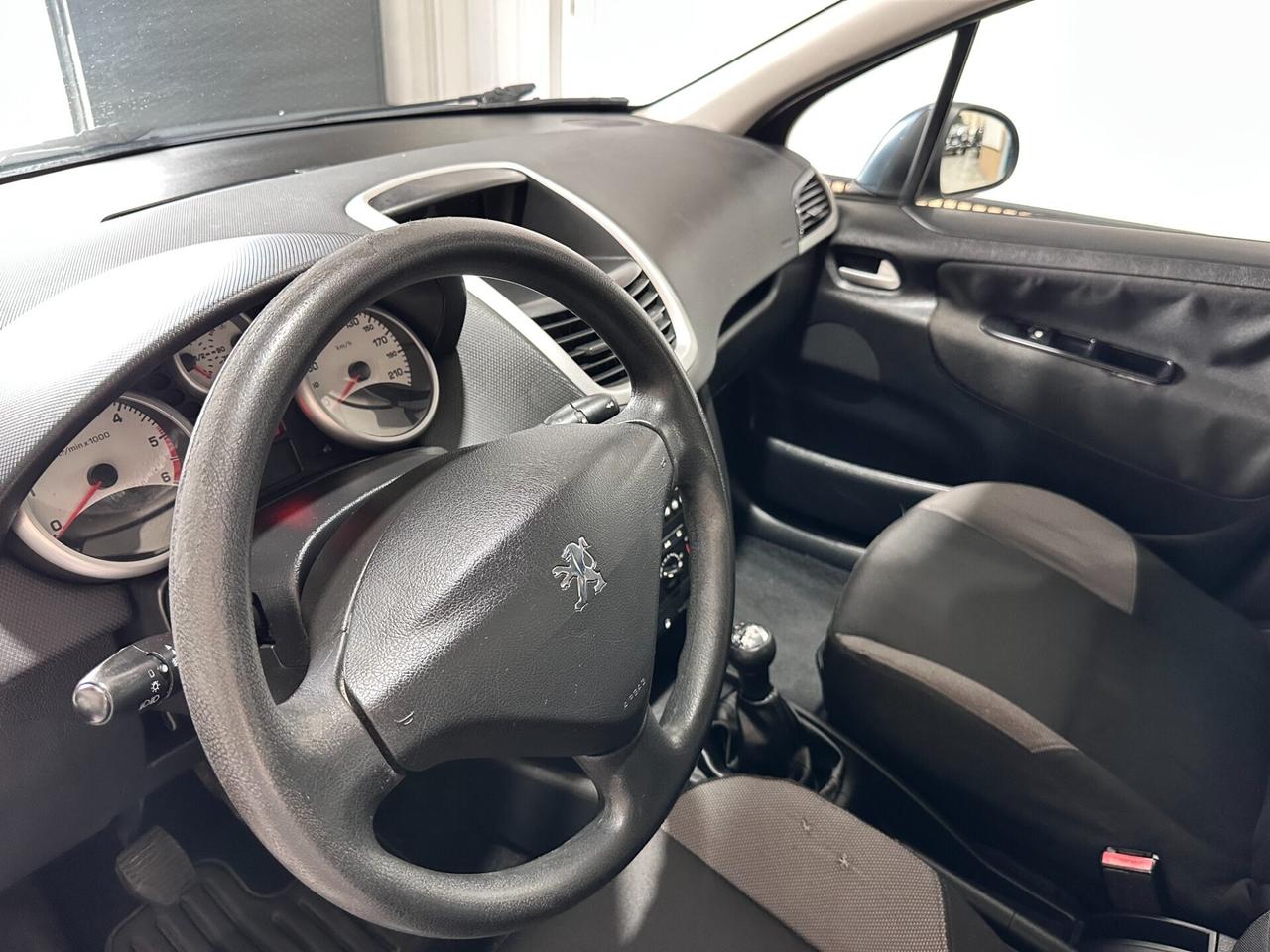 Peugeot 207 1.4 HDi 70CV 5p. NEOPATENTATI - UNICO