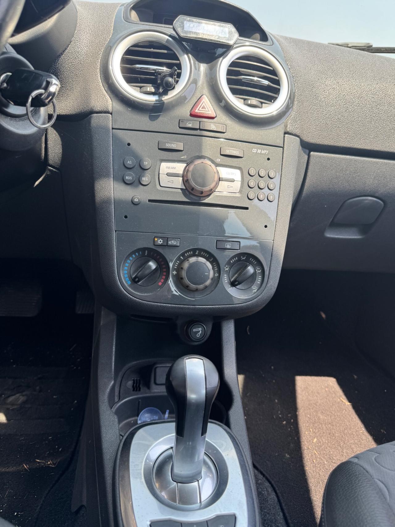 Opel Corsa 1.2 5 porte AUTOMATICO