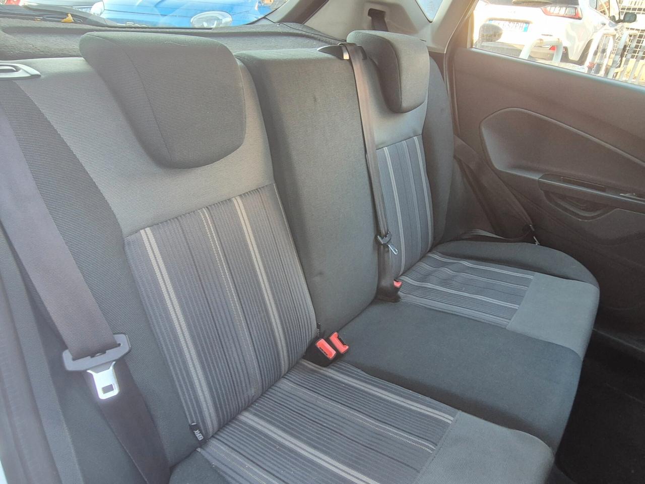 Ford Fiesta 1.2BENZINA GPL 2030