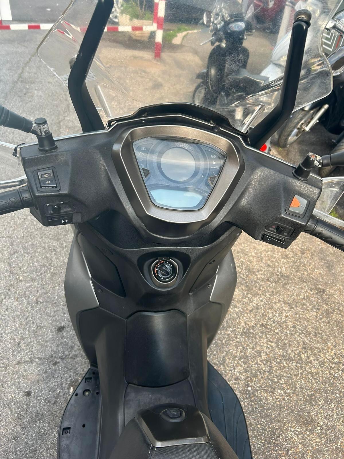 Kymco Agility 300