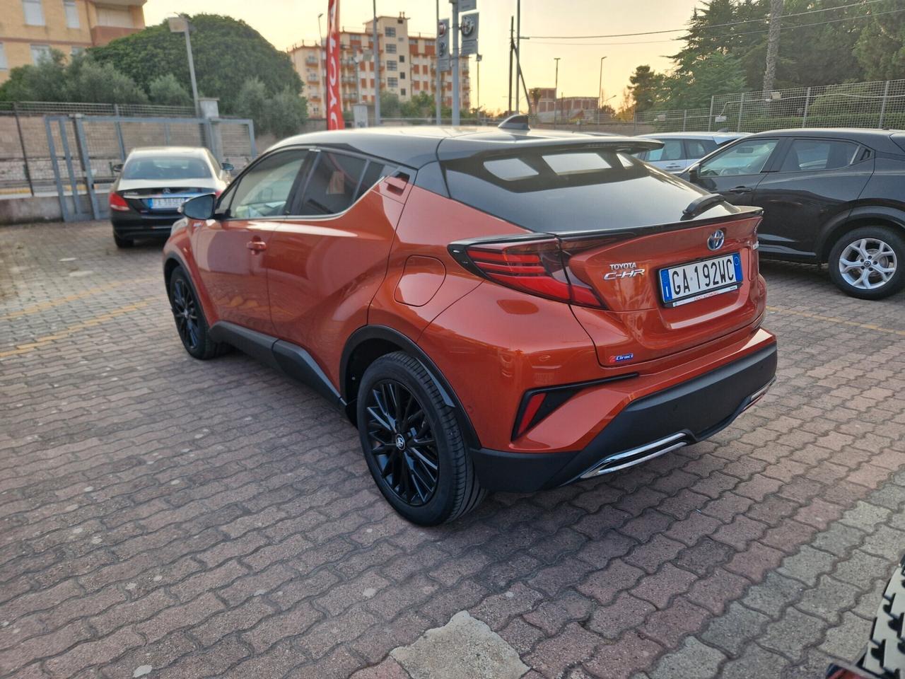 Toyota C-HR 2.0 Hybrid E-CVT Premiere