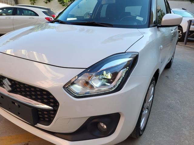 SUZUKI Swift 1.2 Hybrid Top