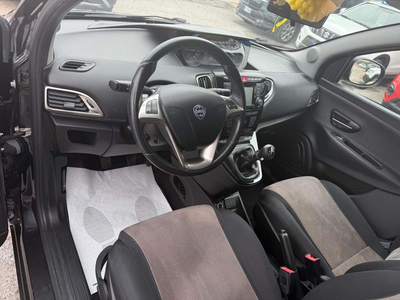 Lancia Ypsilon 1.2 69 CV Platinum 70.000 km