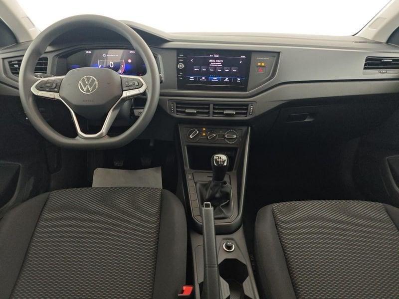 Volkswagen Polo 1.0 Young