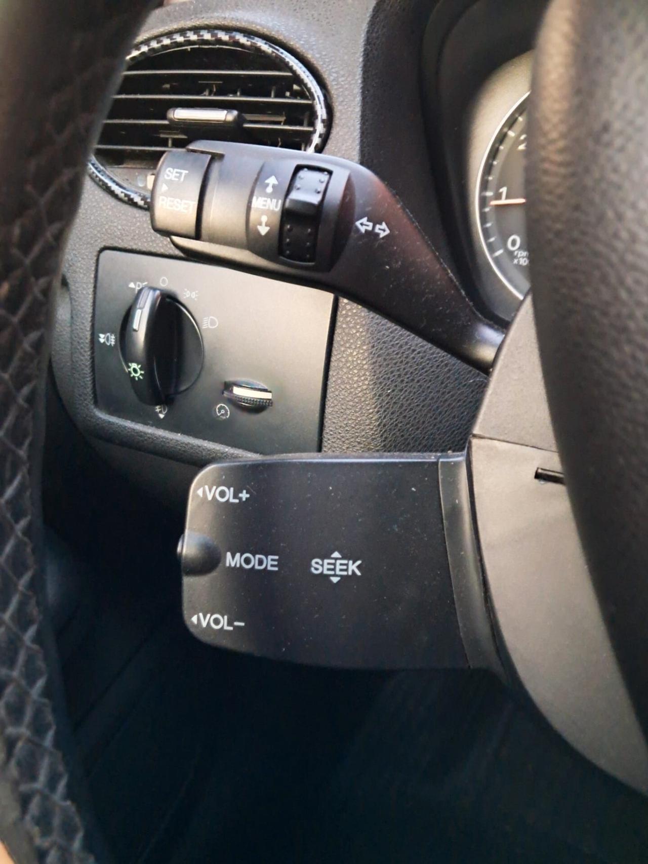 Ford Focus C-Max Focus 1.6 Ti-VCT (115CV) Coupé