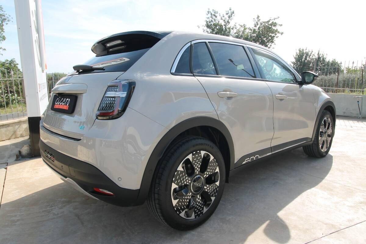 Fiat 600e La Prima 15.000km |2024