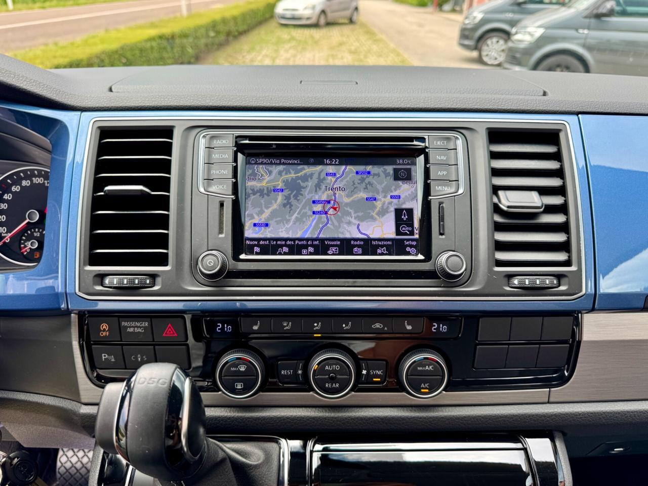 Volkswagen Multivan T6 BULLI SIX - WEBASTO FULL