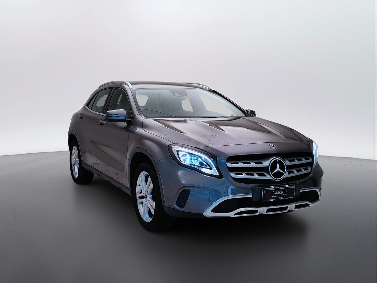 Mercedes-Benz GLA-X156 2017 - GLA 180 d Sport auto