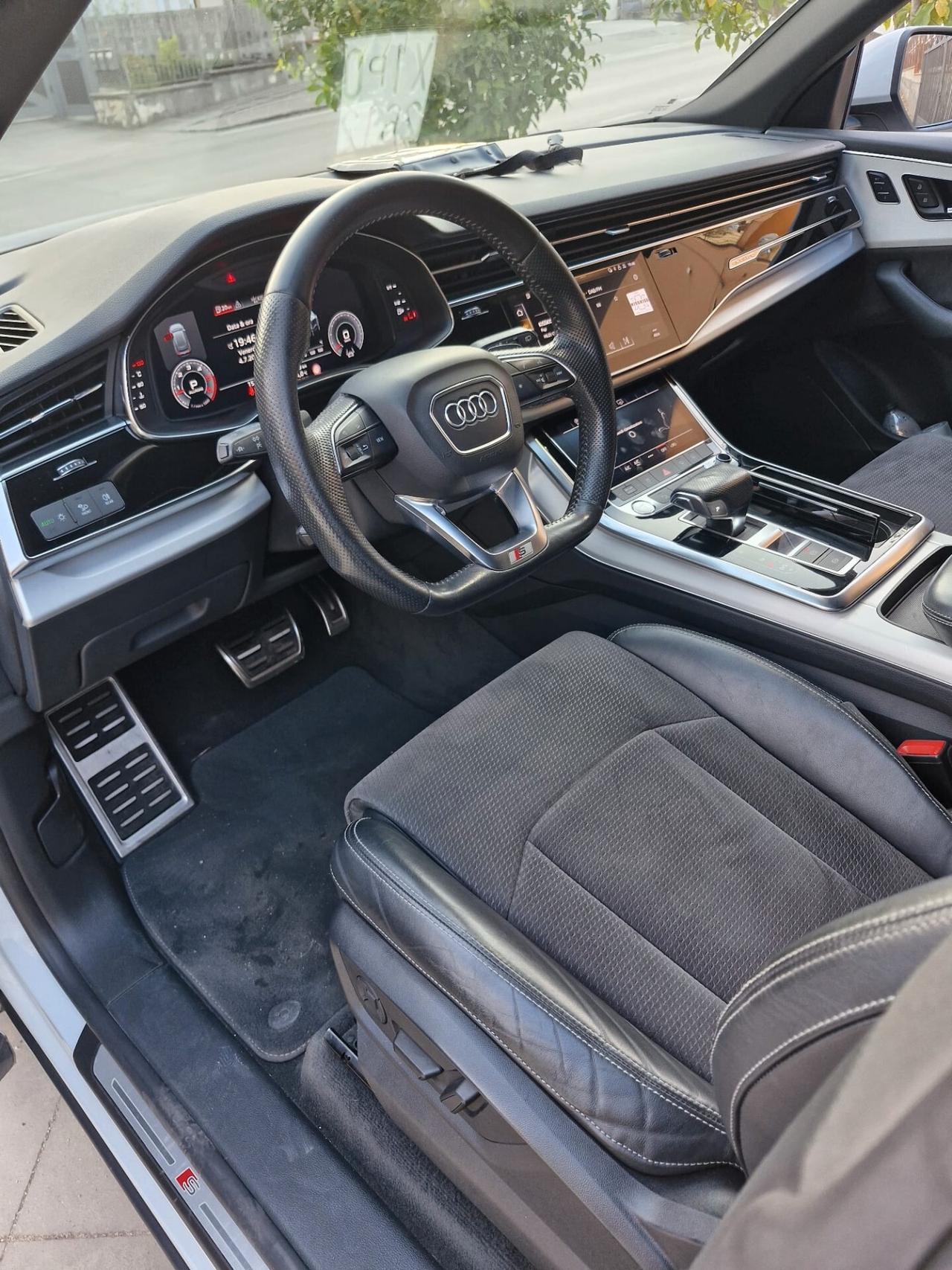 Audi Q8 50 TDI 286 CV quattro tiptronic Sport