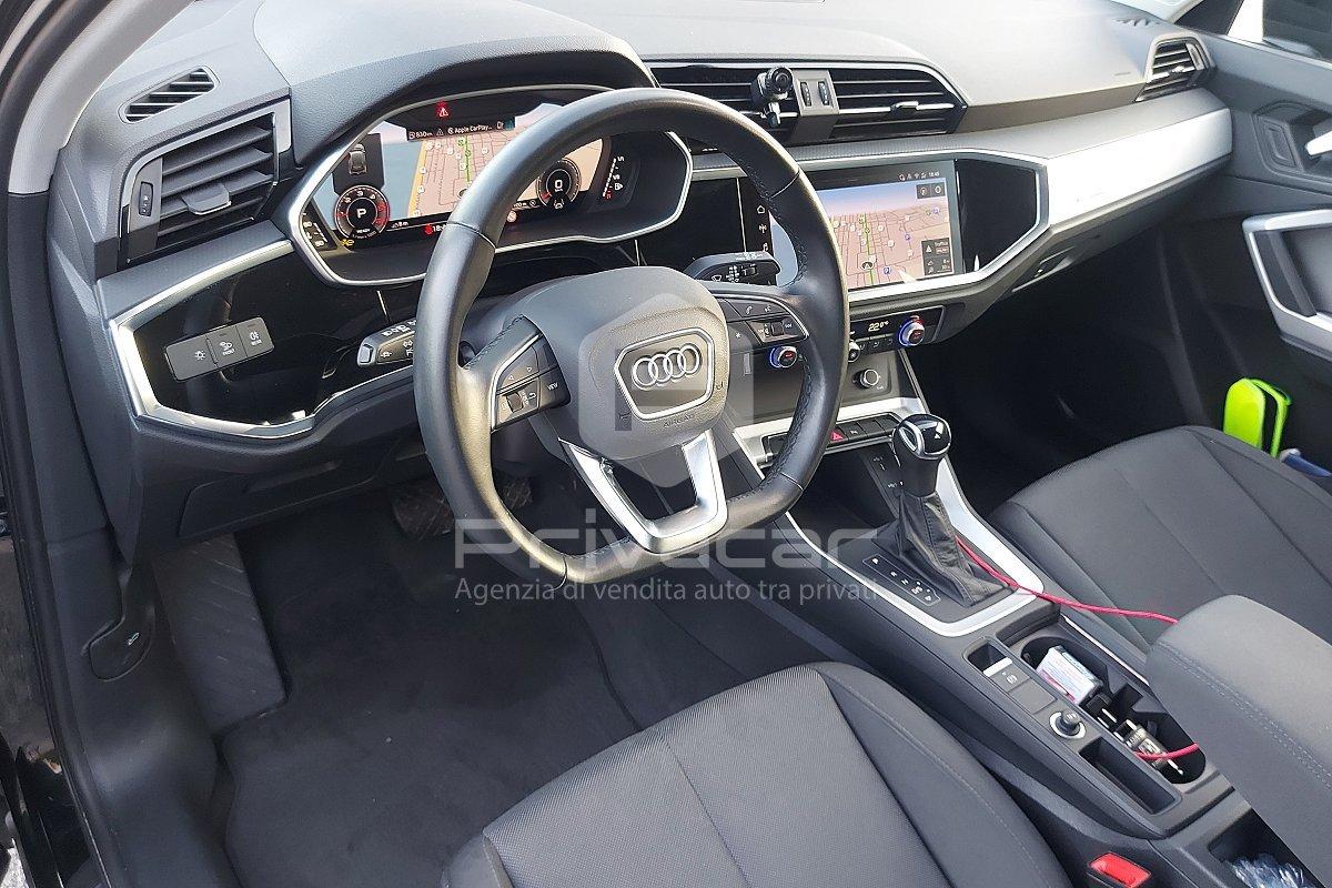 AUDI Q3 35 TDI S tronic Business Advanced