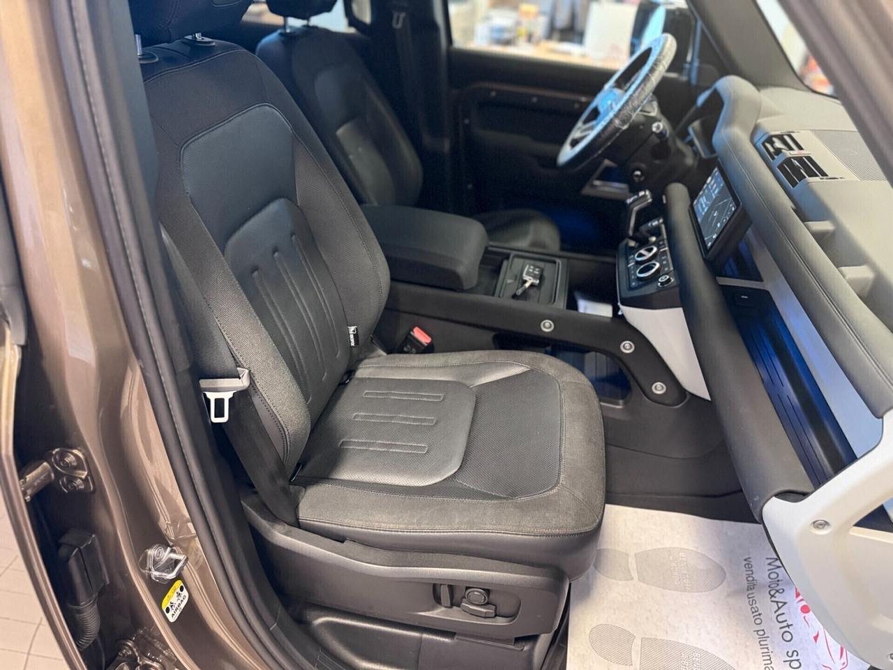 Land Rover Defender 110 2.0 SD4 240CV AWD Auto SE